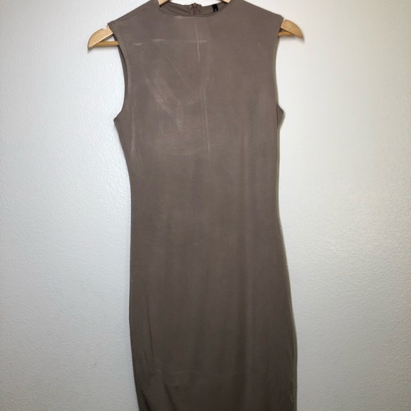 Blanc Brown Dress - Picture 1 of 7